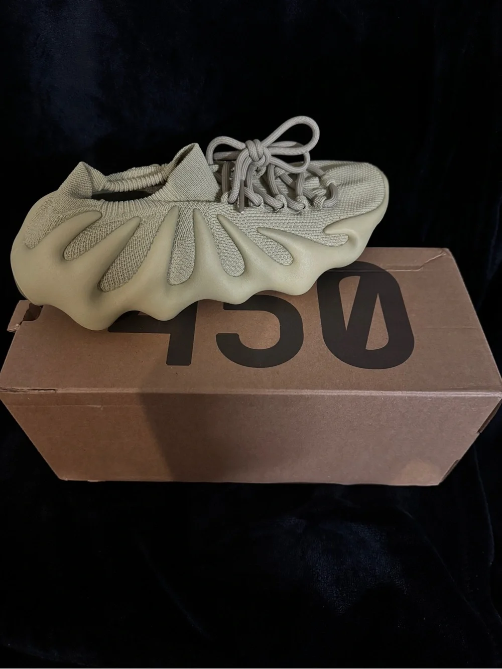 adidas Yeezy 450-Resin size 10